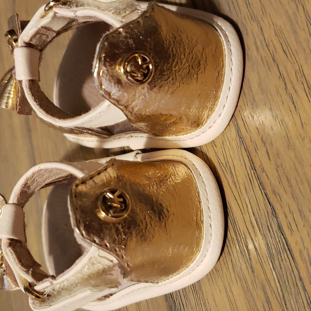 Michael Kors baby shoes - Picture 4 of 5